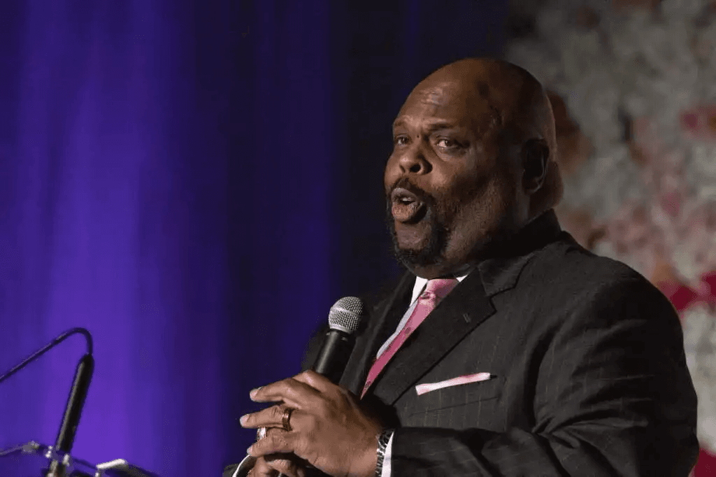 Motivational Speaker Rick Rigsby Gives Breast Cancer Awareness Month Presentation