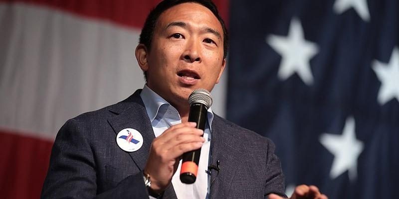 Leading Political Speaker Andrew Yang Visits Wharton