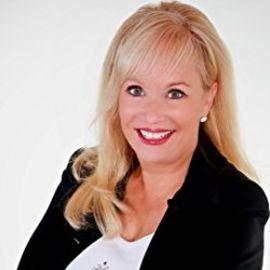 Debbie Allen - Professional Speakers Booking