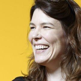 Lucy Jameson - Professional null Speaker