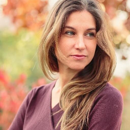 Carlye Adler - Professional null Speaker