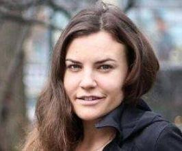 Stacey Ferreira - Professional null Speaker