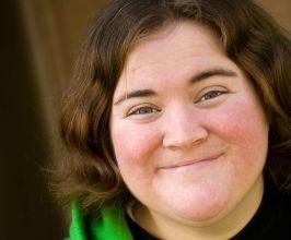 Betsy Sodaro - Professional null Speaker