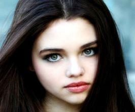 India Eisley - Professional null Speaker
