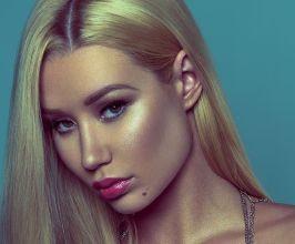 Iggy Azalea - Professional null Speaker