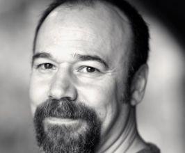 Danny Burstein - Professional null Speaker
