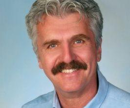 Elaine Dundon - Professional null Speaker