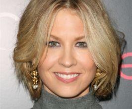 Jenna Elfman - Professional null Speaker