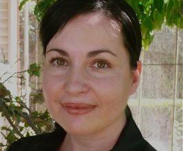 Angela Garcia - Professional null Speaker