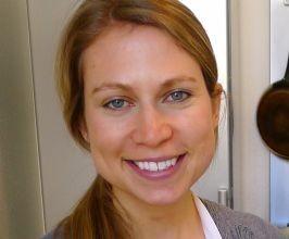 Elyse Kopecky - Professional null Speaker