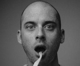 Peter Shukoff - Professional null Speaker