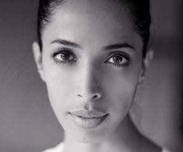 Zohre Esmaeli - Professional null Speaker