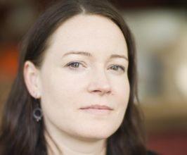 Lisa Lutz - Professional null Speaker