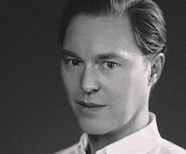 Stuart Vevers - Professional null Speaker