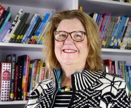 Mary Aarons - Professional null Speaker