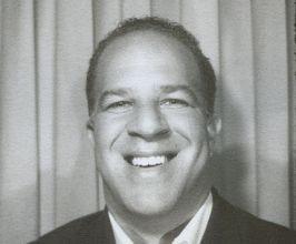 Kenner French - Professional null Speaker