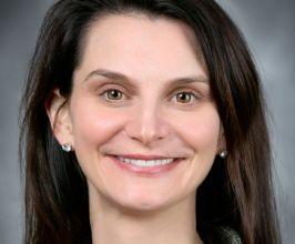 Jennifer Saenz - Professional null Speaker