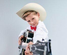 Mason Ramsey - Professional null Speaker