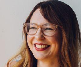 Mari Andrew - Professional null Speaker