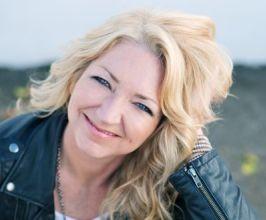 Ashley Fox - Professional null Speaker