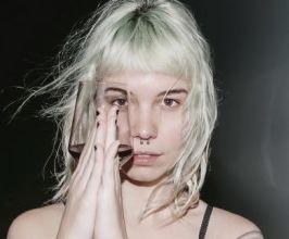 Mija - Professional null Speaker