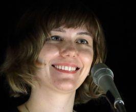 Molly Tuttle - Professional null Speaker