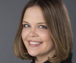 Amy Gravitt - Professional null Speaker