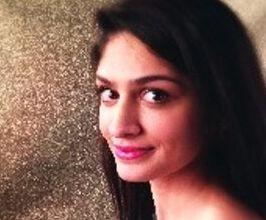 Amina Elahi - Professional null Speaker