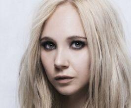 Juno Temple - Professional null Speaker
