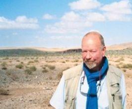 Martin Windrow - Professional null Speaker