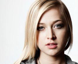 Julia Sheer - Professional null Speaker