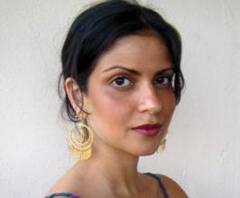 Melody Moezzi - Professional null Speaker