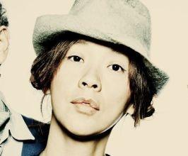 Blonde Redhead - Professional null Speaker