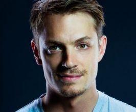 Joel Kinnaman - Professional null Speaker