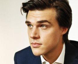 Finn Wittrock - Professional null Speaker