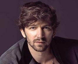Michiel Huisman - Professional null Speaker
