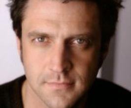 Raul Esparza - Professional null Speaker