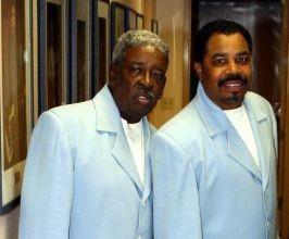 The Manhattans - Professional null Speaker