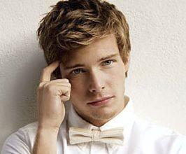 Hunter Parrish - Professional null Speaker