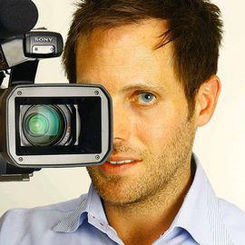 Adam Ellick - Professional null Speaker