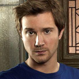 Sam Huntington - Professional null Speaker
