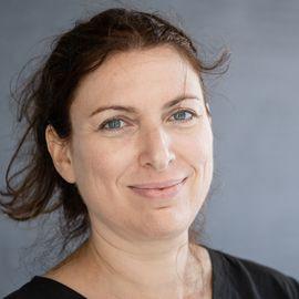 Annie Dorsen - Professional null Speaker