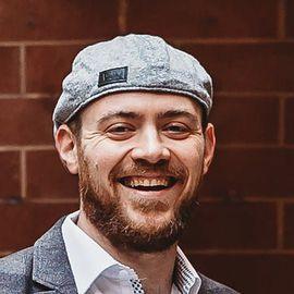 Ari Gunzburg - Professional null Speaker