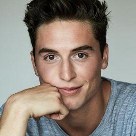 Benito Skinner - Professional null Speaker