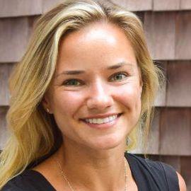 Maria Egee - Professional null Speaker