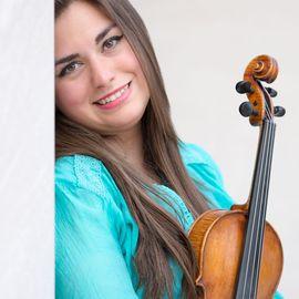 Mariela Shaker - Professional null Speaker