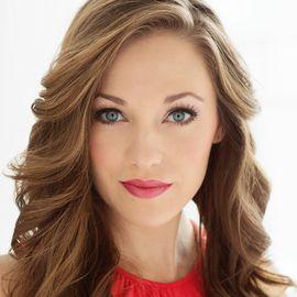 Laura Osnes - Professional null Speaker