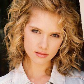 Claudia Lee - Professional null Speaker