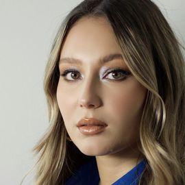 Dana Hasson - Professional null Speaker