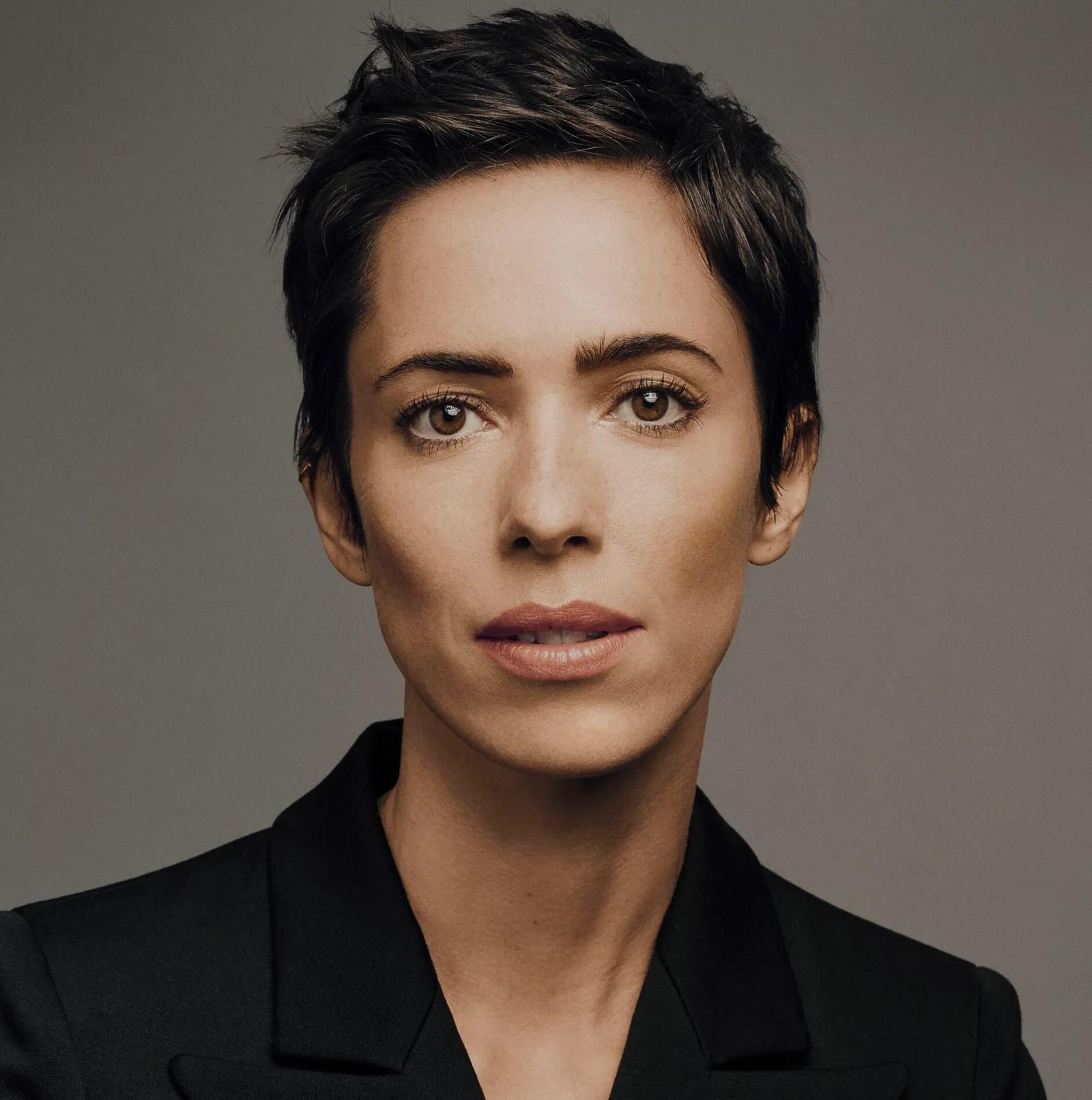 Rebecca Hall - Professional null Speaker